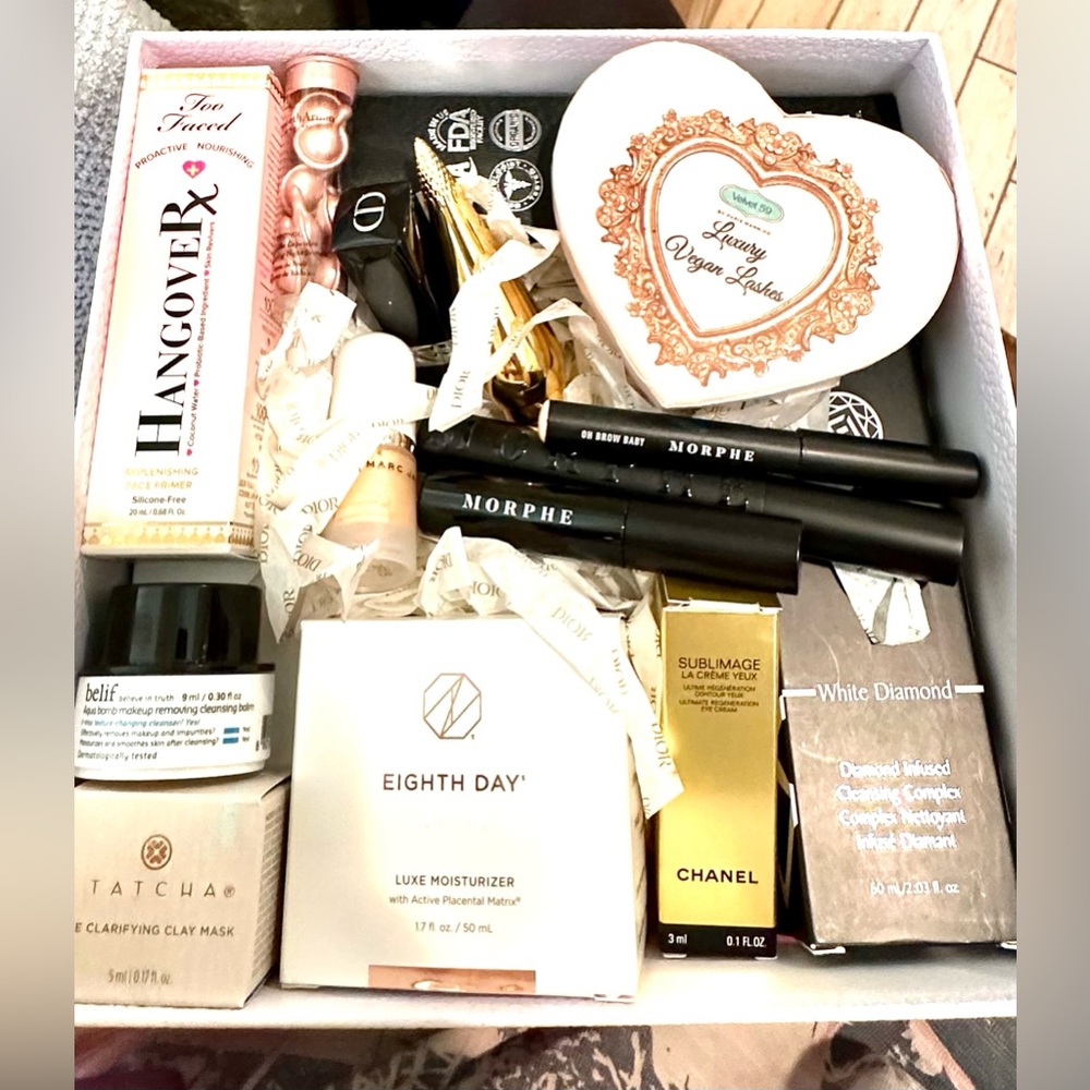 DIOR box with 20 luxury facial & makeup items